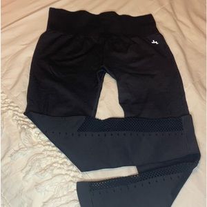 Joy Lab Leggings with Cut Out.